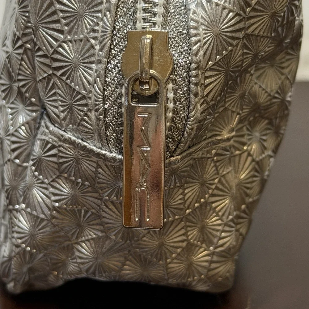 MAC Silver Metallic Cosmetic Makeup Bag Holiday 6in x 4in Zipper Close